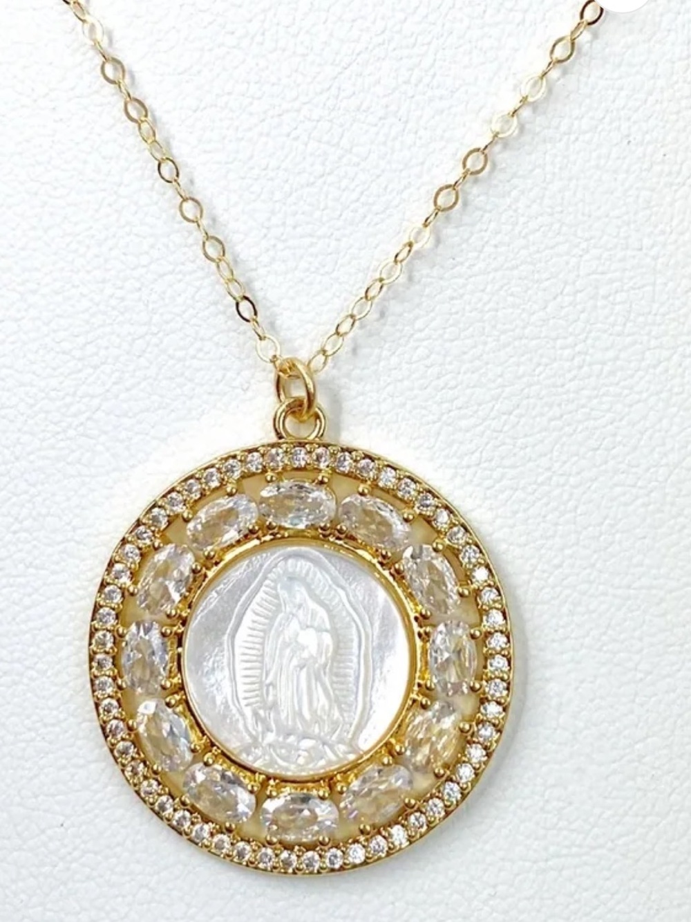 Pearl Mother Mary Necklace NWOT